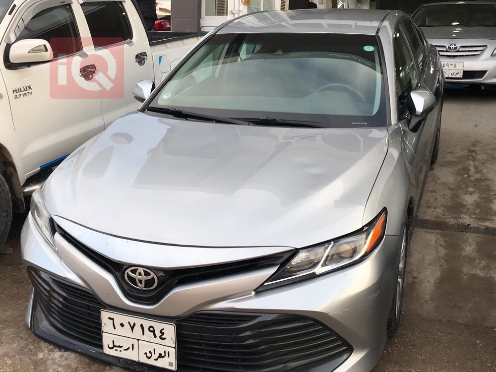 تۆیۆتا کامری